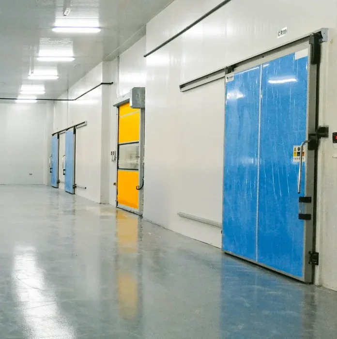 High-quality cold rooms, freezer rooms, and chiller rooms equipped with durable cold room doors and advanced cold room equipment for optimal refrigeration.
